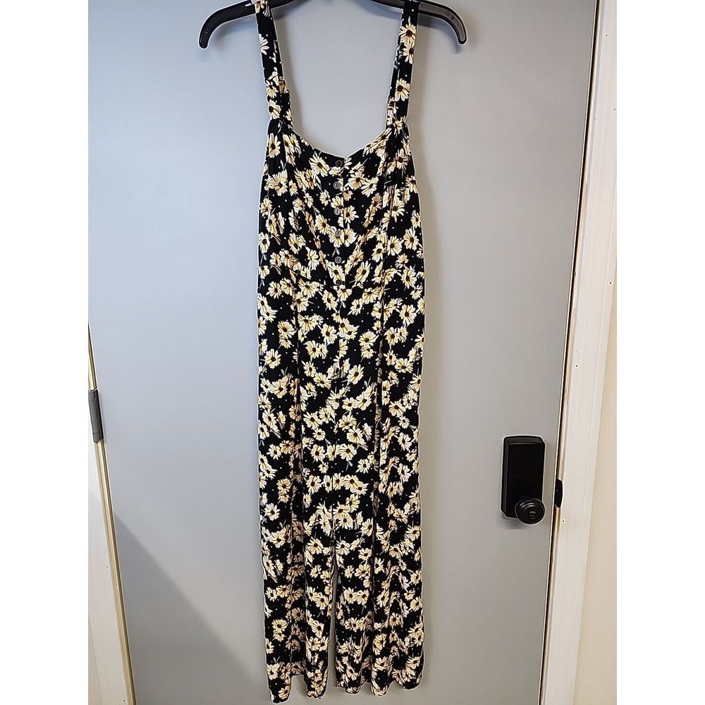 Wild Fable Jumpsuit Women's Medium Black Yellow Daisy Pockets Stretch Summer Day